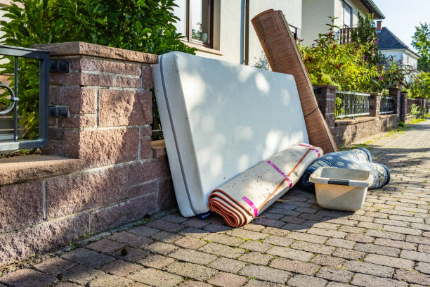 Best Mattress Disposal  in Hampton, IA